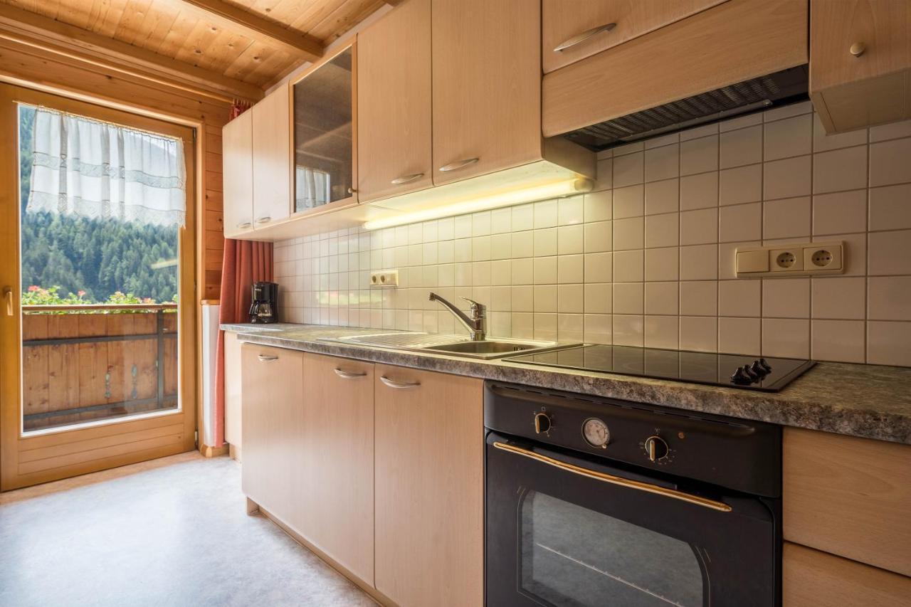 Haus Hubertus - Fewo 5 San Leonardo in Passiria Exterior photo